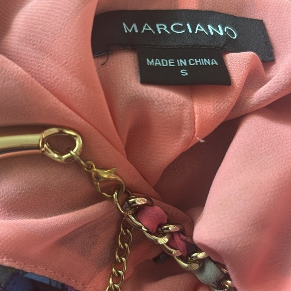 ❤️3 for $15!❤️ Very Sexy Marciano Dress, polyester, shades of purples and pinks, - Picture 12 of 15